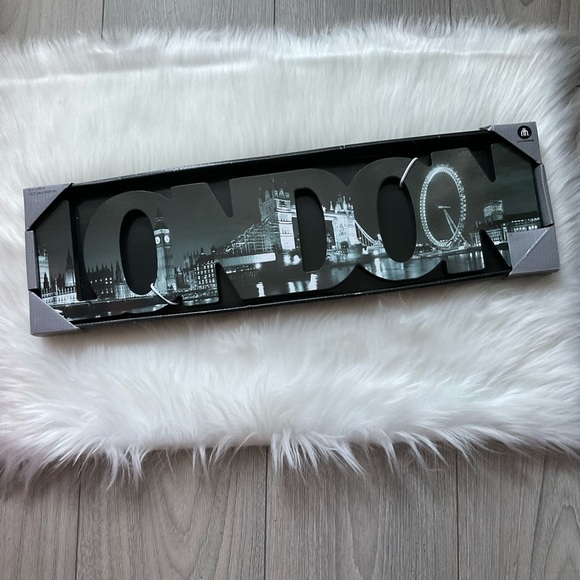 NWT London Spell out Wall  Art - Picture 1 of 3